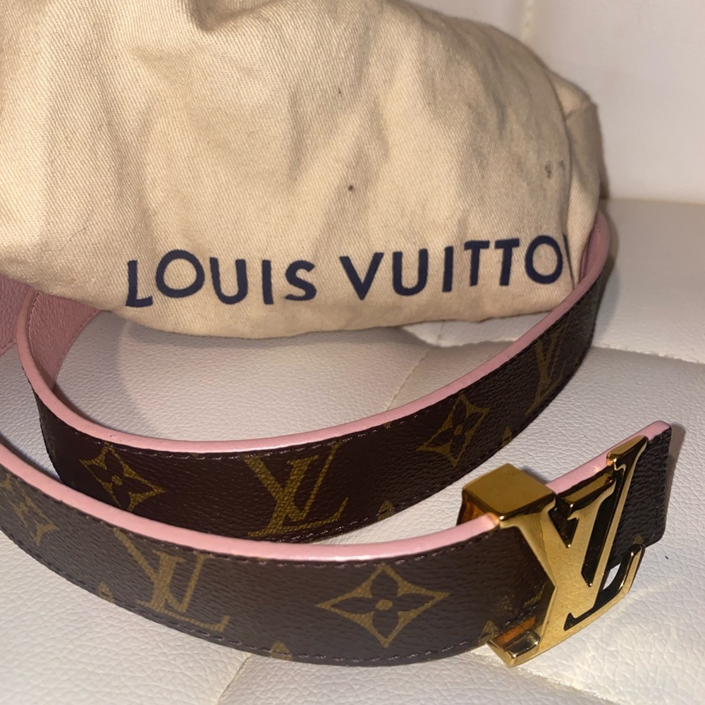 Louis Vuitton women’s belt reversible
